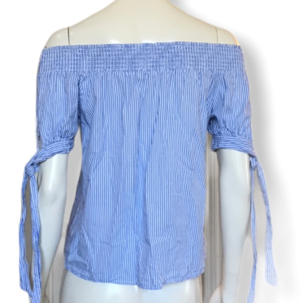 Hearts Hips smocked crop top blue white stripes - Picture 2 of 6